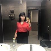 Profesor que imparte clases particulares, cuidadora de niños, canguro